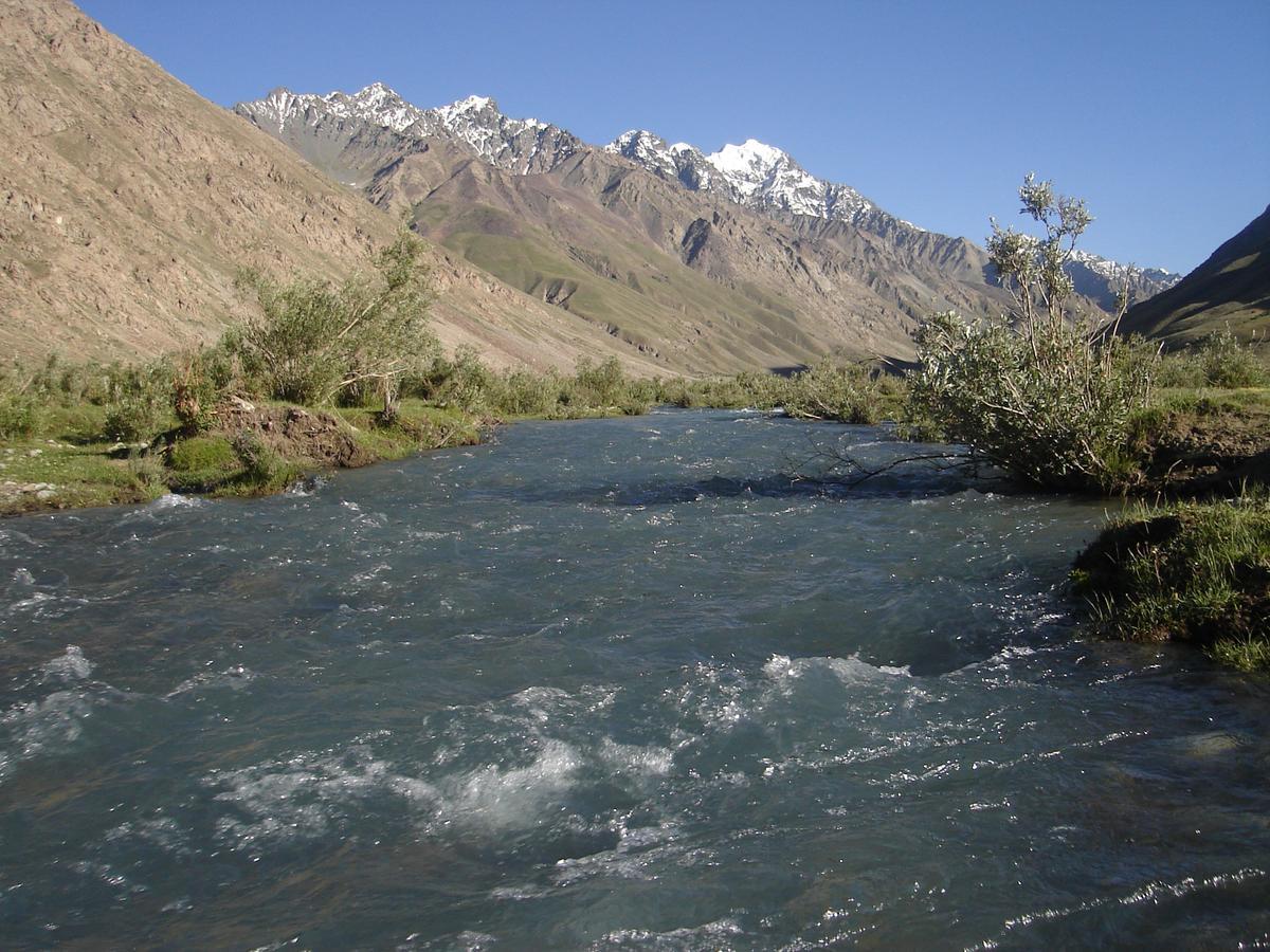 Gilgit Serena Hotel Bagian luar foto