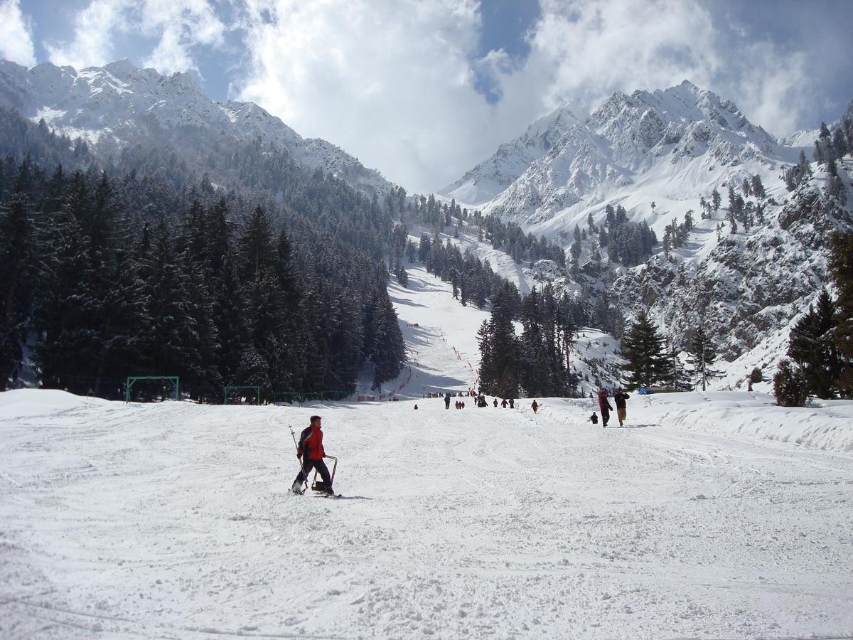 Gilgit Serena Hotel Bagian luar foto