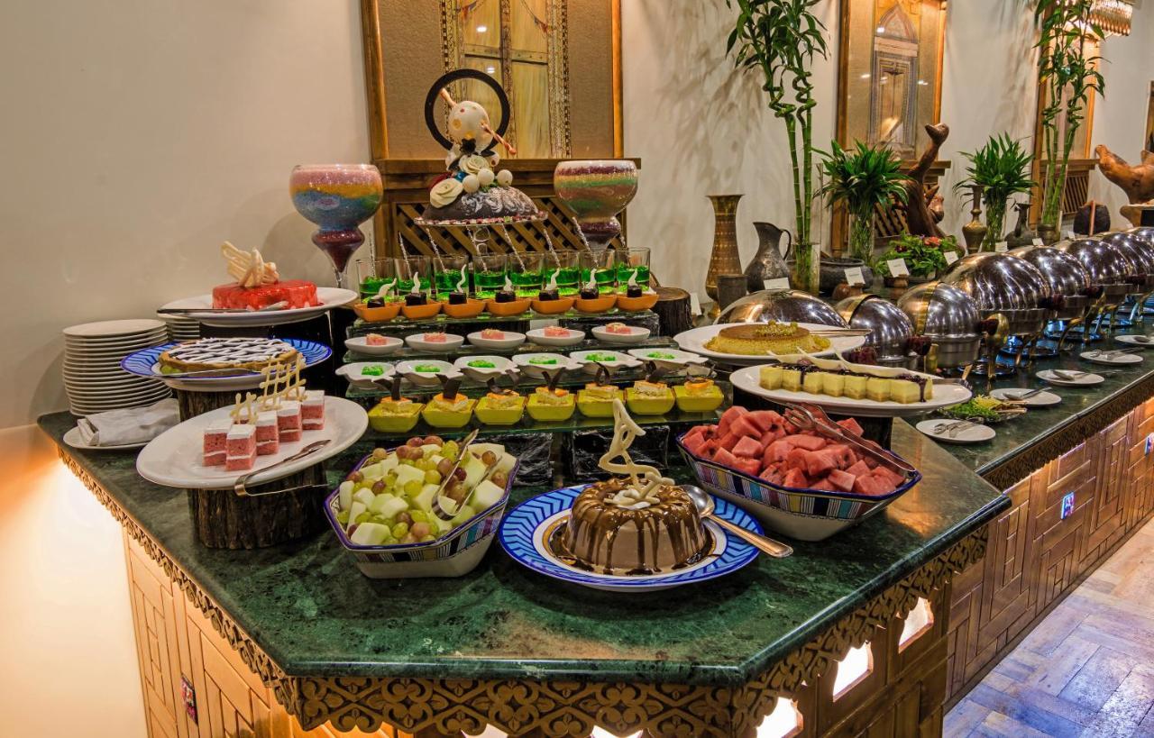 Gilgit Serena Hotel Bagian luar foto